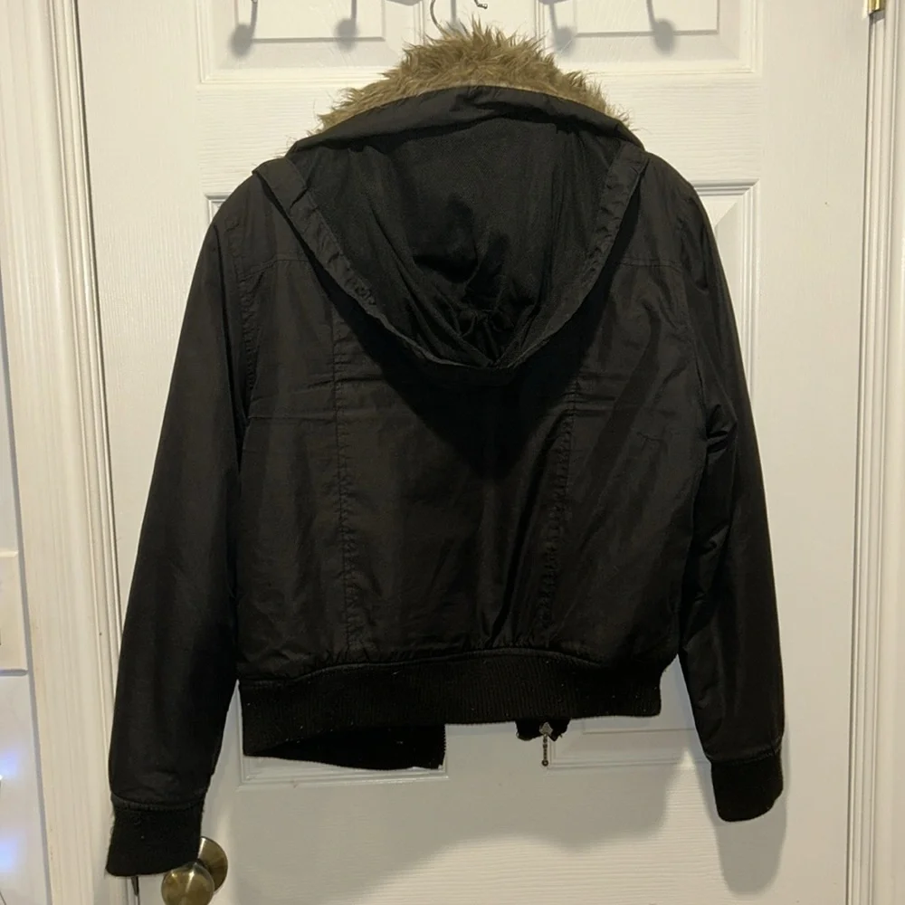 Cute fall jacket - Picture 3 of 7